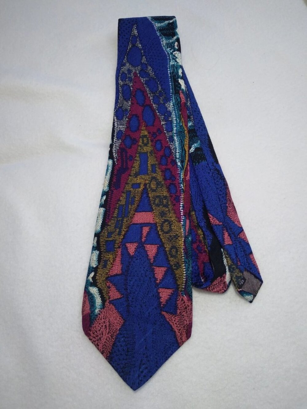 Vintage Coogi Australia Bright Vibrant Multicolor Neck Tie 100% Silk Made USA